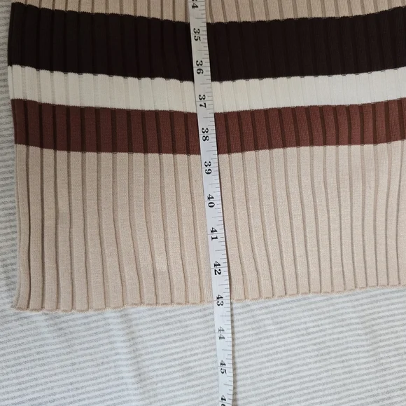 Neutral Tone Striped Ribbed Turtleneck Bodycon Dress Size M - Picture 8 of 11